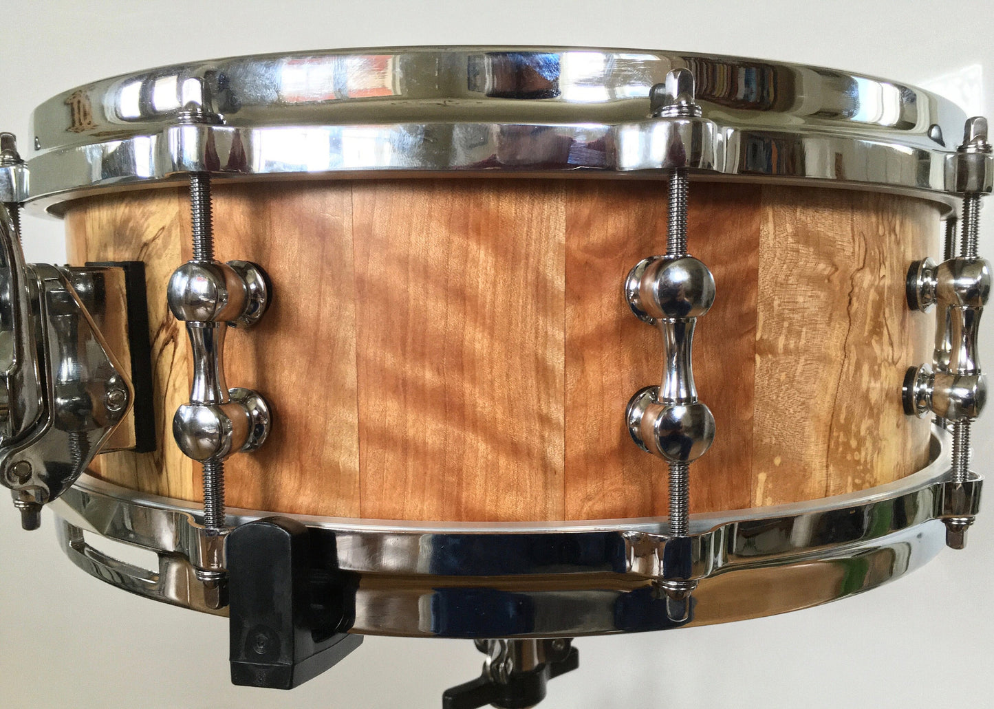 Snare Drum, Figured Birch, Stave Construction, Reinforcement Rings, 14"X5", Solid Wood, Die Cast Hoops