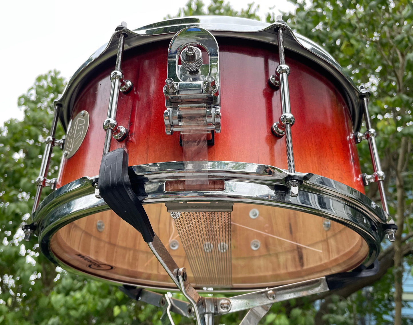 Beech snare drum, stave snare drum, solid wood snare,  8 lug snare.