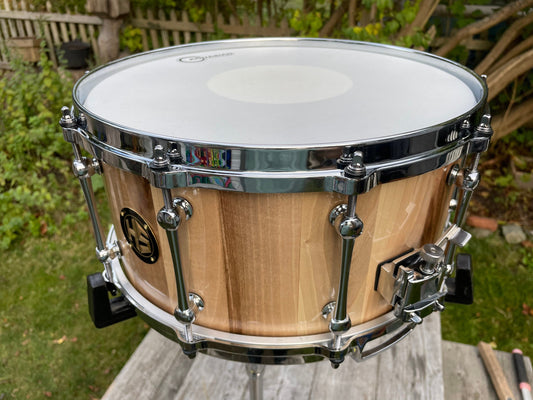 Snare drum, solid wood snare, solid hickory stave snare drum, for drum kit.