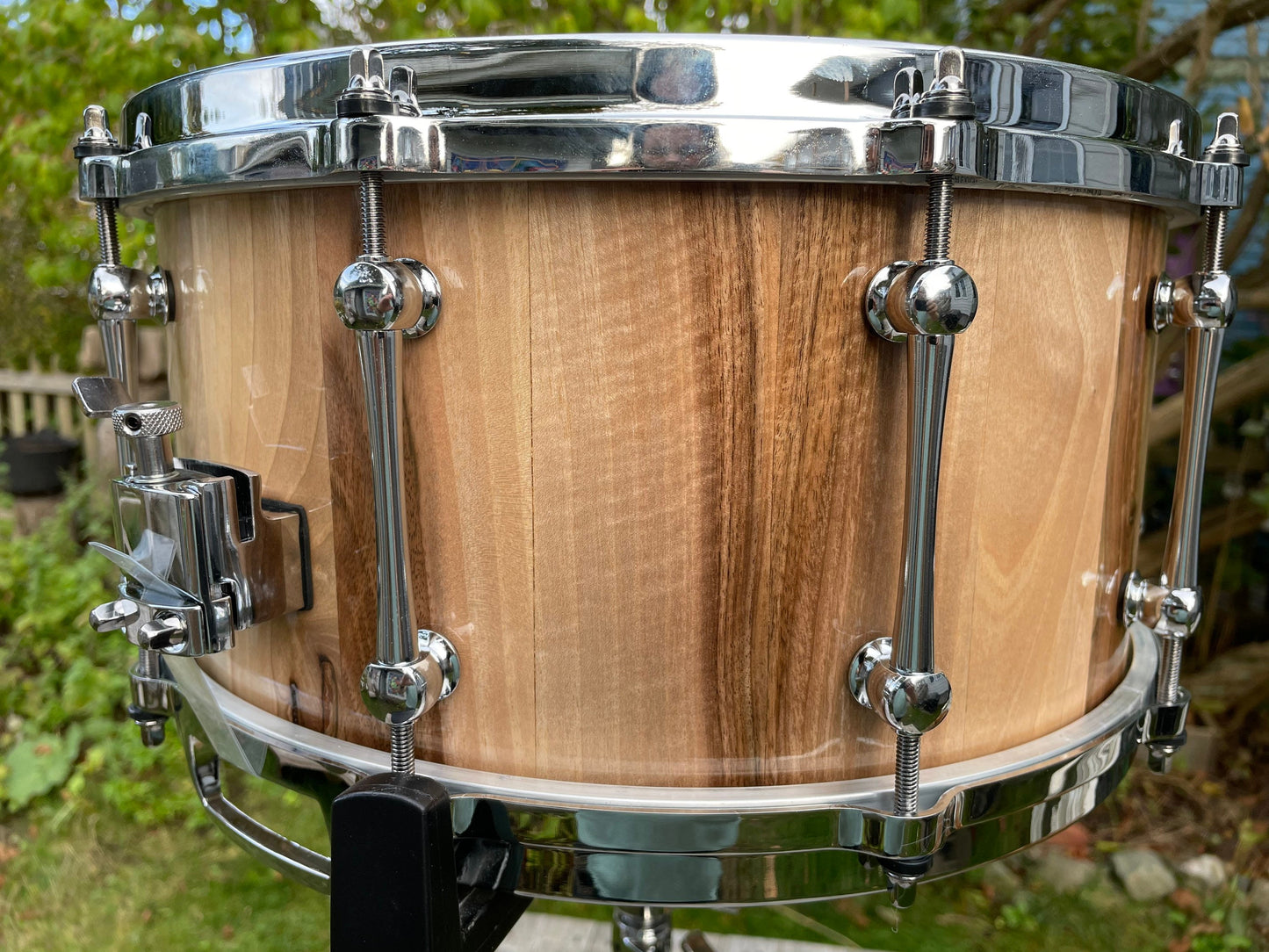 Snare drum, solid wood snare, solid hickory stave snare drum, for drum kit.