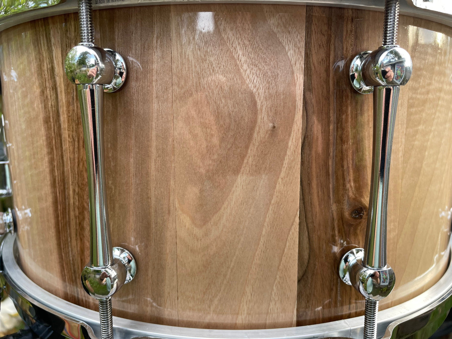 Snare drum, solid wood snare, solid hickory stave snare drum, for drum kit.